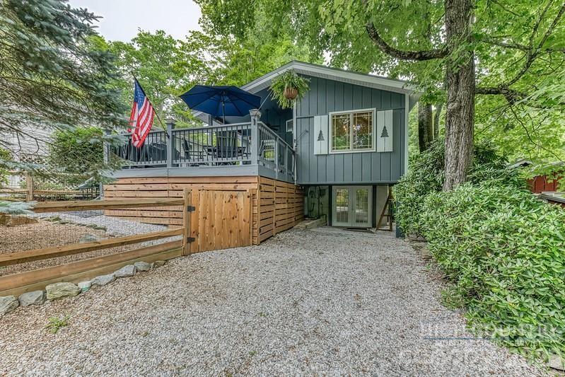 Photo 1 of Single family home for sale at 76 Whispering Pine Loop, Newland, NC 28657 | MLS# 4422053 | Listing updated on 2026-09-05