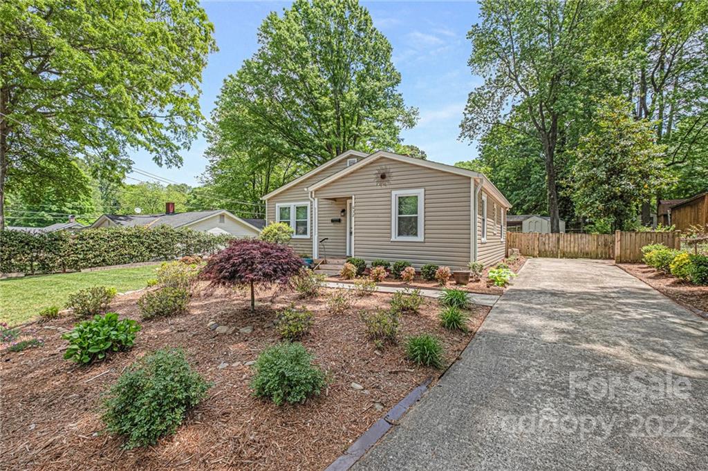 Homes for sale in Concord, NC | 632 Hyde Park Dr Ne, Concord, NC 28025 | MLS# 3854064