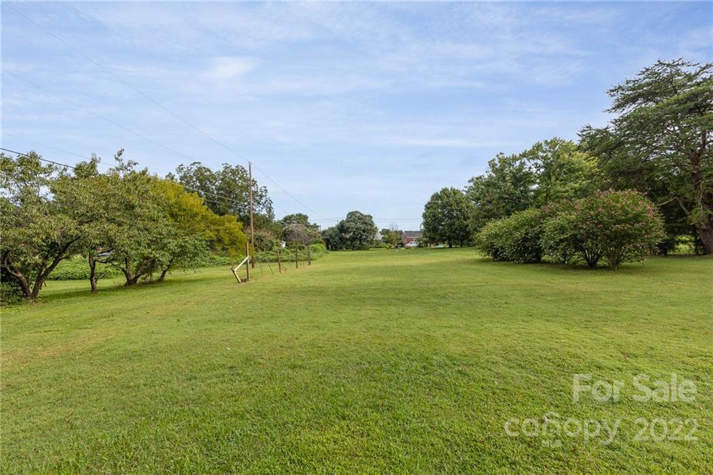 Homes for sale in Charlotte, NC | 4634 Dogwood Pl, Charlotte, NC 28212 | MLS# 3897105