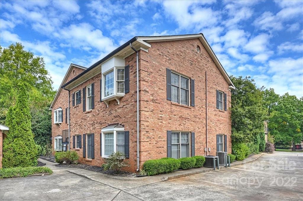 1st image of 1016 Queens Rd #B, Charlotte, NC 28207 | MLS# 3913335