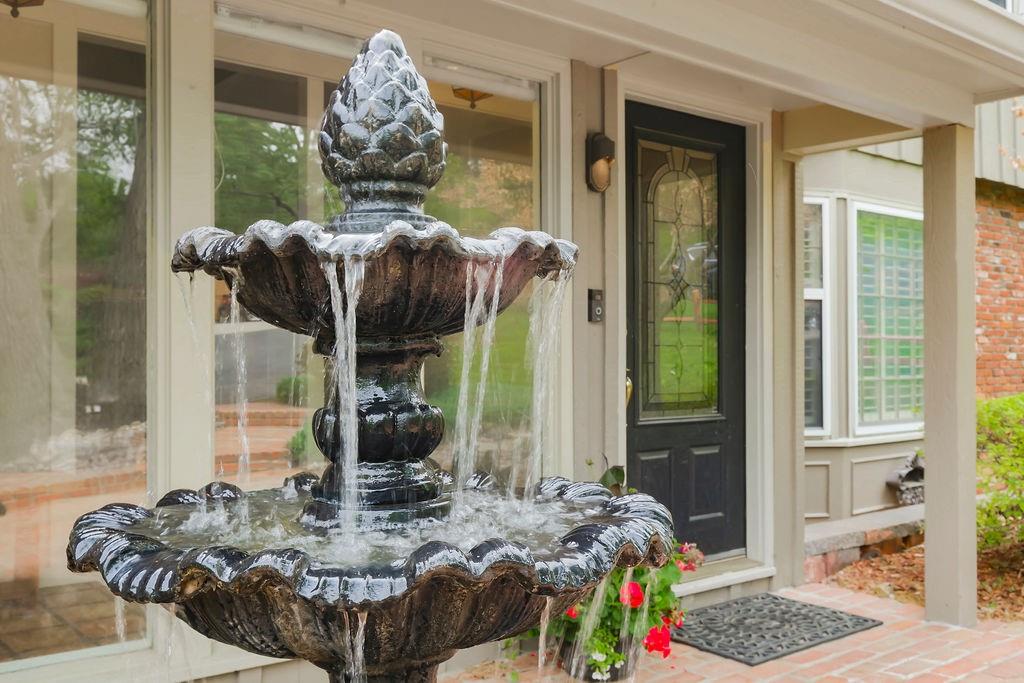 Homes for sale in Merriam, KS | 6317 Sherwood Ln, Merriam, KS 66203 | MLS# 2434981