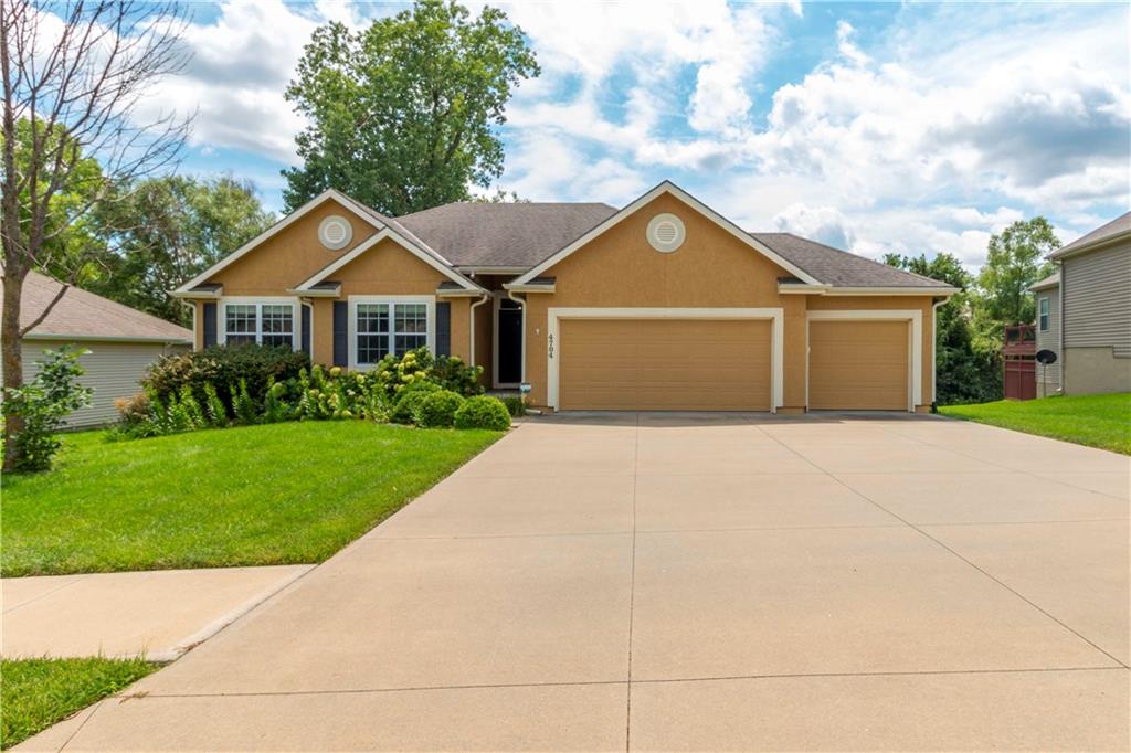 Homes for sale in Saint Joseph, MO | 4704 Donnelly Dr, Saint Joseph, MO 64506 | MLS# 2440309