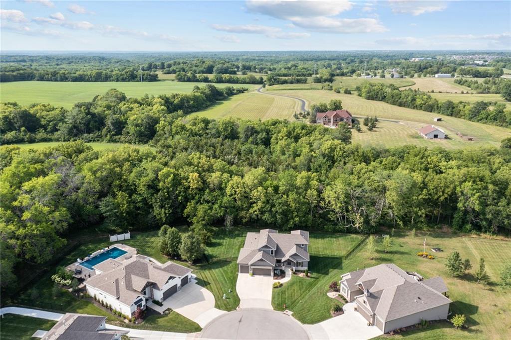 2nd image of 9103 Sw 12Th St, Lees Summit, MO 64064 | MLS# 2444197