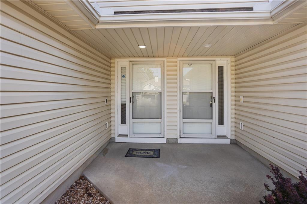 3rd image of 1323 Se Lexington Ave, Lees Summit, MO 64081 | MLS# 2449902