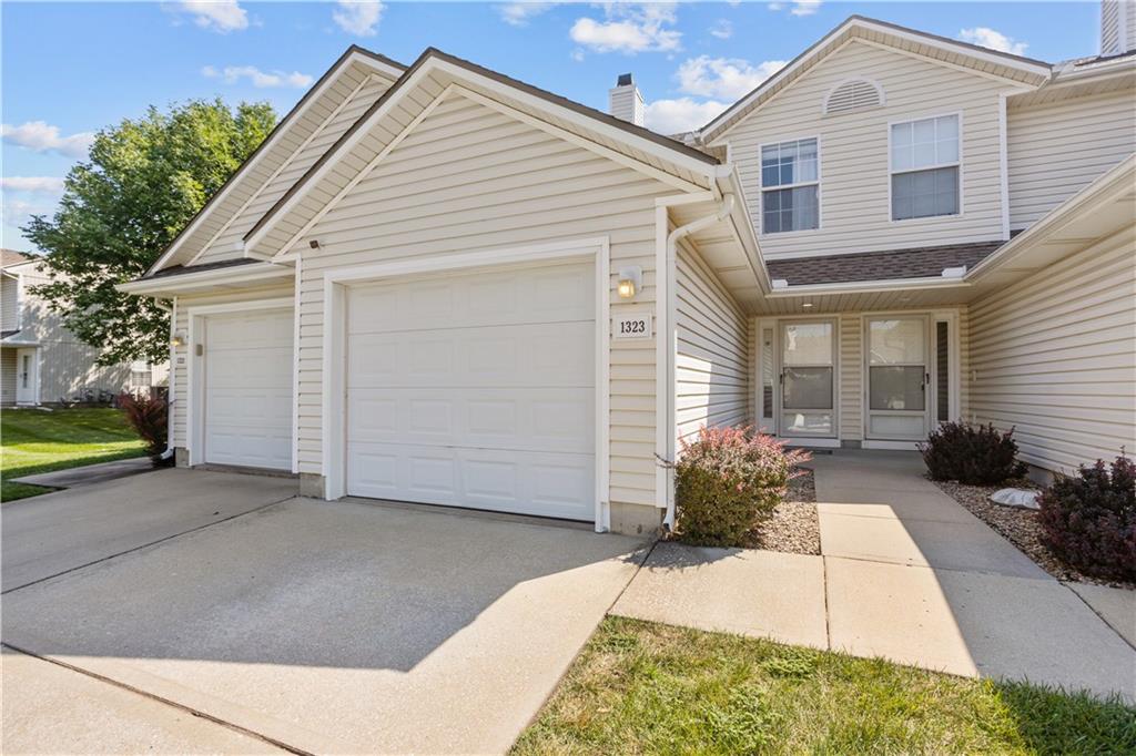 2nd image of 1323 Se Lexington Ave, Lees Summit, MO 64081 | MLS# 2449902