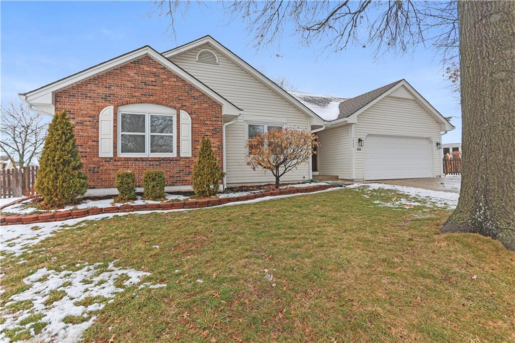 1st image of 1500 Yorkshire Dr, Lees Summit, MO 64086 | MLS# 2470195