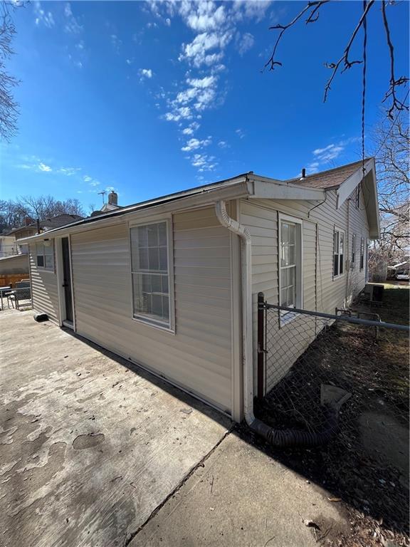Homes for sale in Saint Joseph, MO | 3913 Terrace Ave, Saint Joseph, MO 64504 | MLS# 2474507