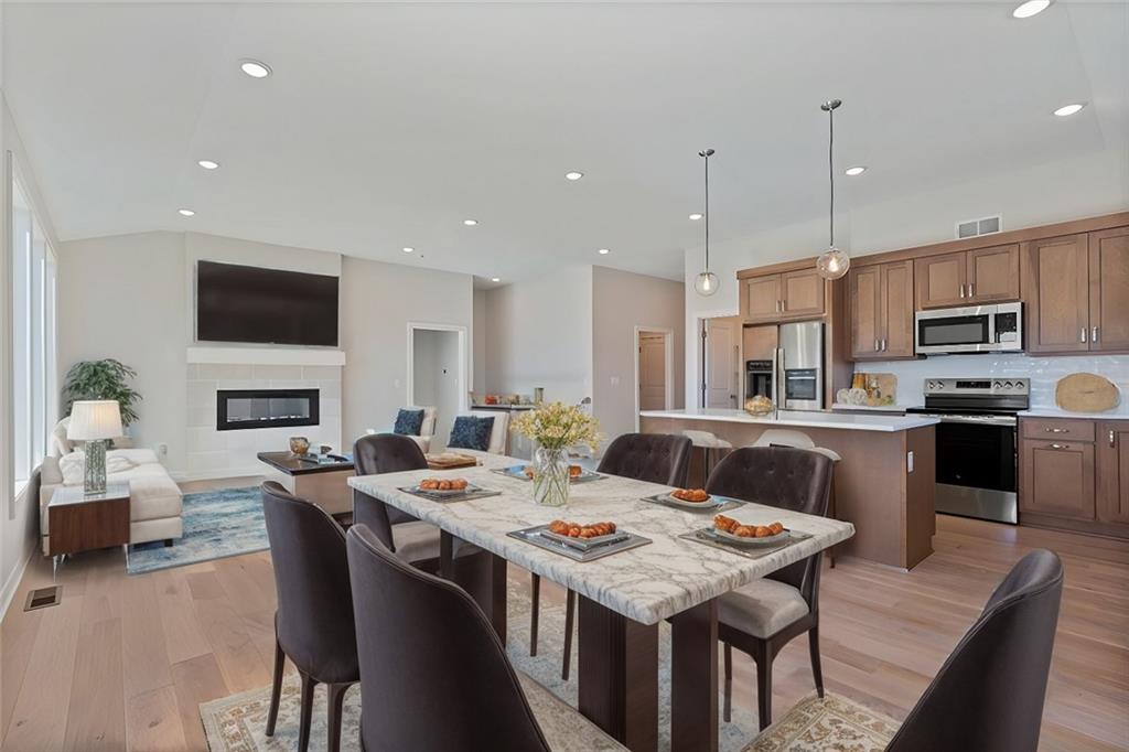 Homes for sale in Lee's Summit, MO | 1805 Sw Hightown Dr, Lee's Summit, MO 64082 | MLS# 2488131