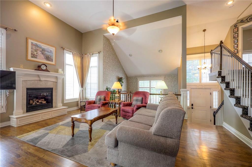 4th image of 405 Sw Gentry Ln, Lees Summit, MO 64081 | MLS# 2488914