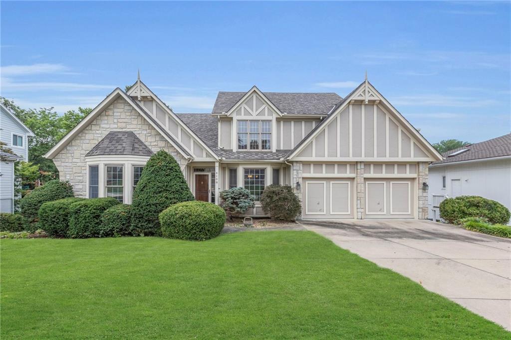 Homes for sale in Lees Summit, MO | 4108 Ne Courtney Dr, Lees Summit, MO 64064 | MLS# 2495761