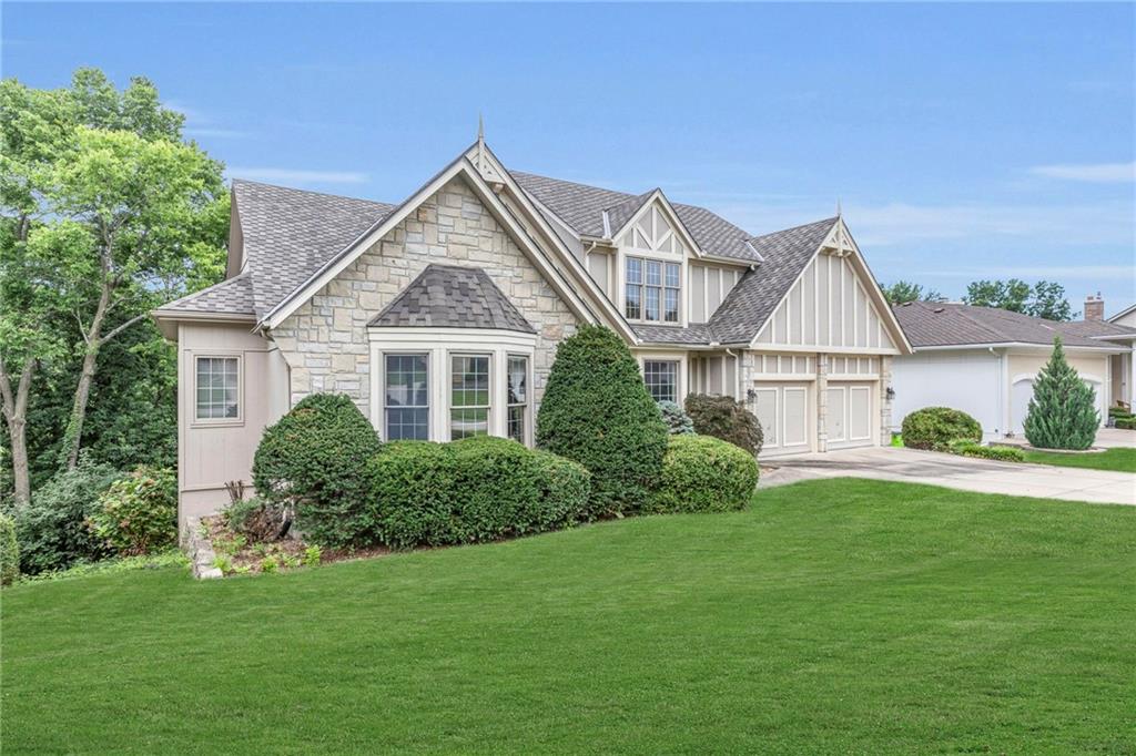 Homes for sale in Lees Summit, MO | 4108 Ne Courtney Dr, Lees Summit, MO 64064 | MLS# 2495761