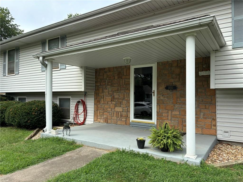 Homes for sale in Saint Joseph, MO | 2010 Buckingham St, Saint Joseph, MO 64506 | MLS# 2496738