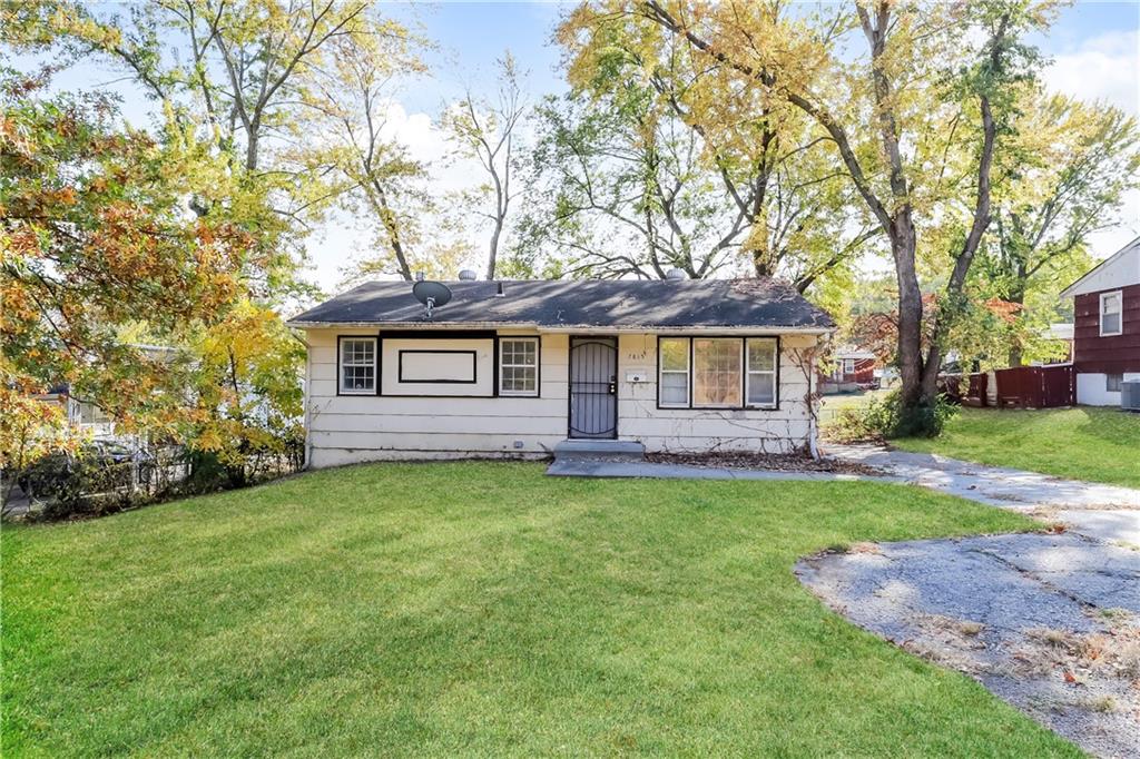 Photo 1 of Single Family Residence at 7815 Ozark Rd, Kansas City, MO 64129 | MLS# 2517227 | | Sold on 2025-03-10