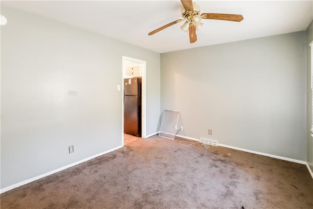 Photo 4 of Single Family Residence at 7815 Ozark Rd, Kansas City, MO 64129 | MLS# 2517227 | | Sold on 2025-03-10