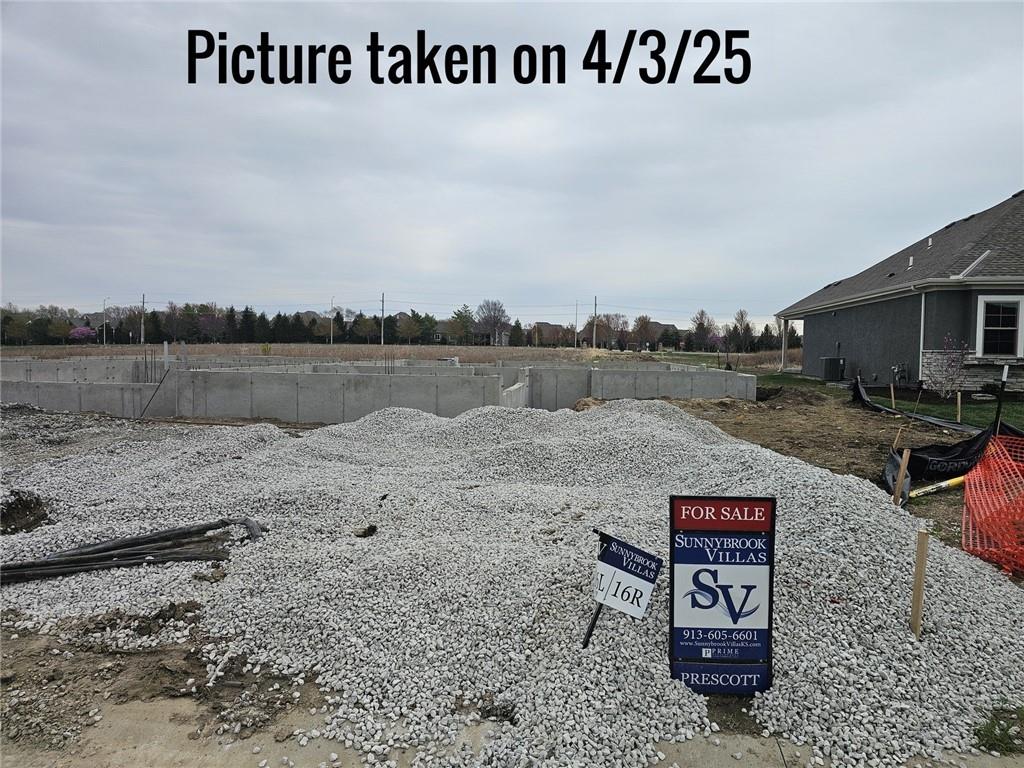 Homes for sale in Olathe, KS | 11607 S Millridge St, Olathe, KS 66061 | MLS# 2523278