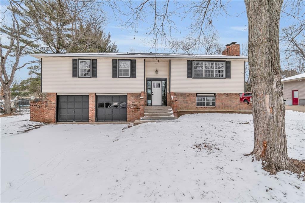 Homes for sale in Lees Summit, MO | 1908 Ne Catalina Ave, Lees Summit, MO 64064 | MLS# 2243819