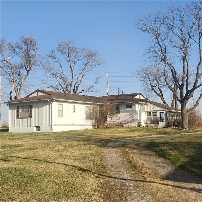 5th image of 1101 E Walnut St, Raymore, MO 64083 | MLS# 2536055