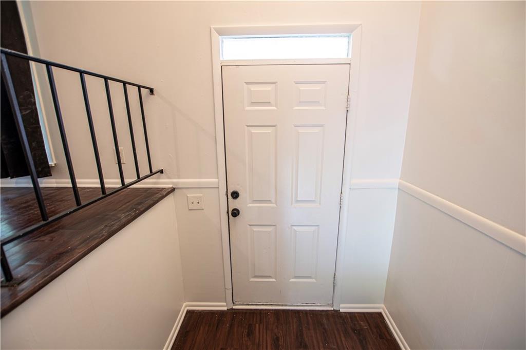 Homes for sale in Independence, MO | 827 N Choctaw Ave, Independence, MO 64056 | MLS# 2544278