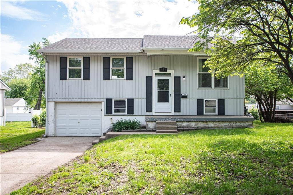 Homes for sale in Independence, MO | 827 N Choctaw Ave, Independence, MO 64056 | MLS# 2544278