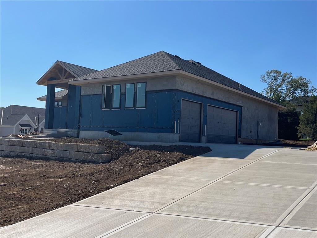 Homes for sale in Lenexa, KS | 9410 Deer Run St, Lenexa, KS 66220 | MLS# 2546759