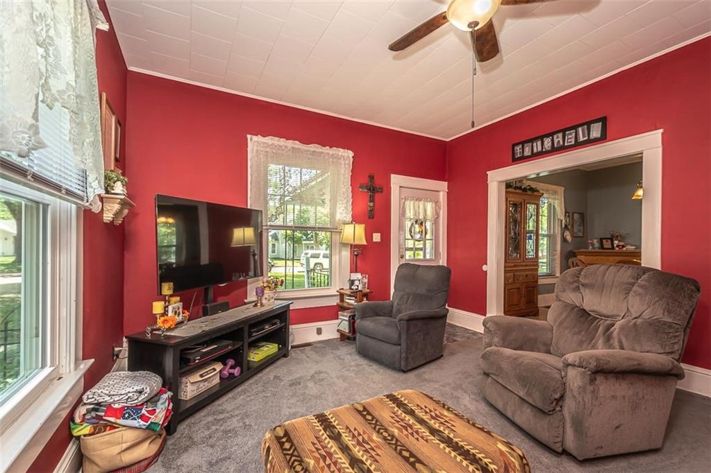 Homes for sale in Valley Falls, KS | 922 Frazier St, Valley Falls, KS 66088 | MLS# 2549982