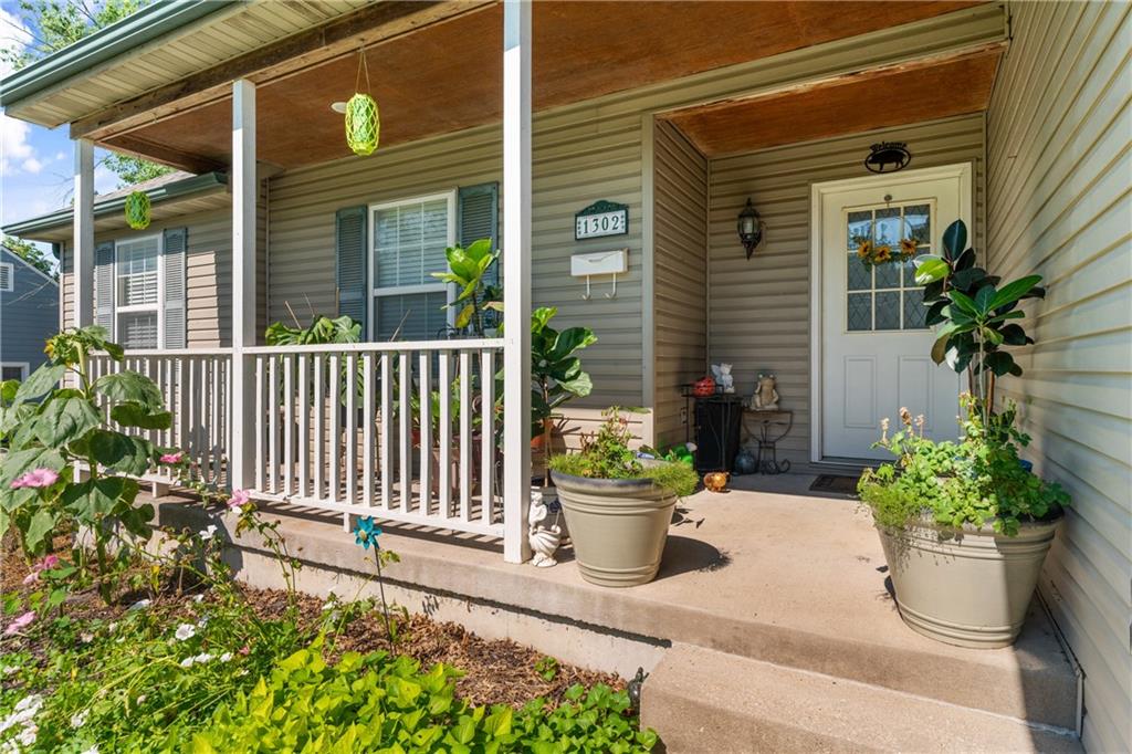 Homes for sale in Harrisonville, MO | 1302 S Independence St, Harrisonville, MO 64701 | MLS# 2560152