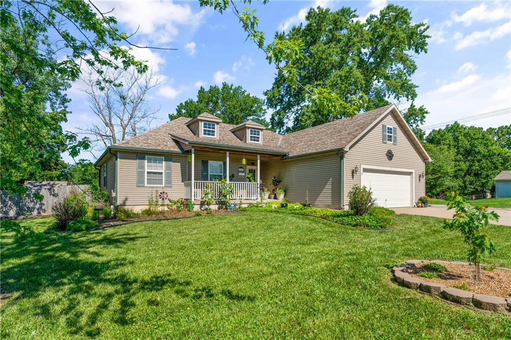 Homes for sale in Harrisonville, MO | 1302 S Independence St, Harrisonville, MO 64701 | MLS# 2560152