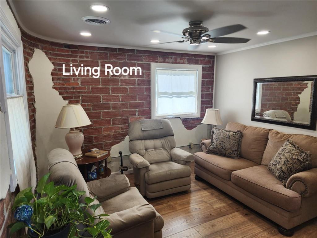 Homes for sale in Girard, KS | 114 E Saint John St, Girard, KS 66743 | MLS# 2562197