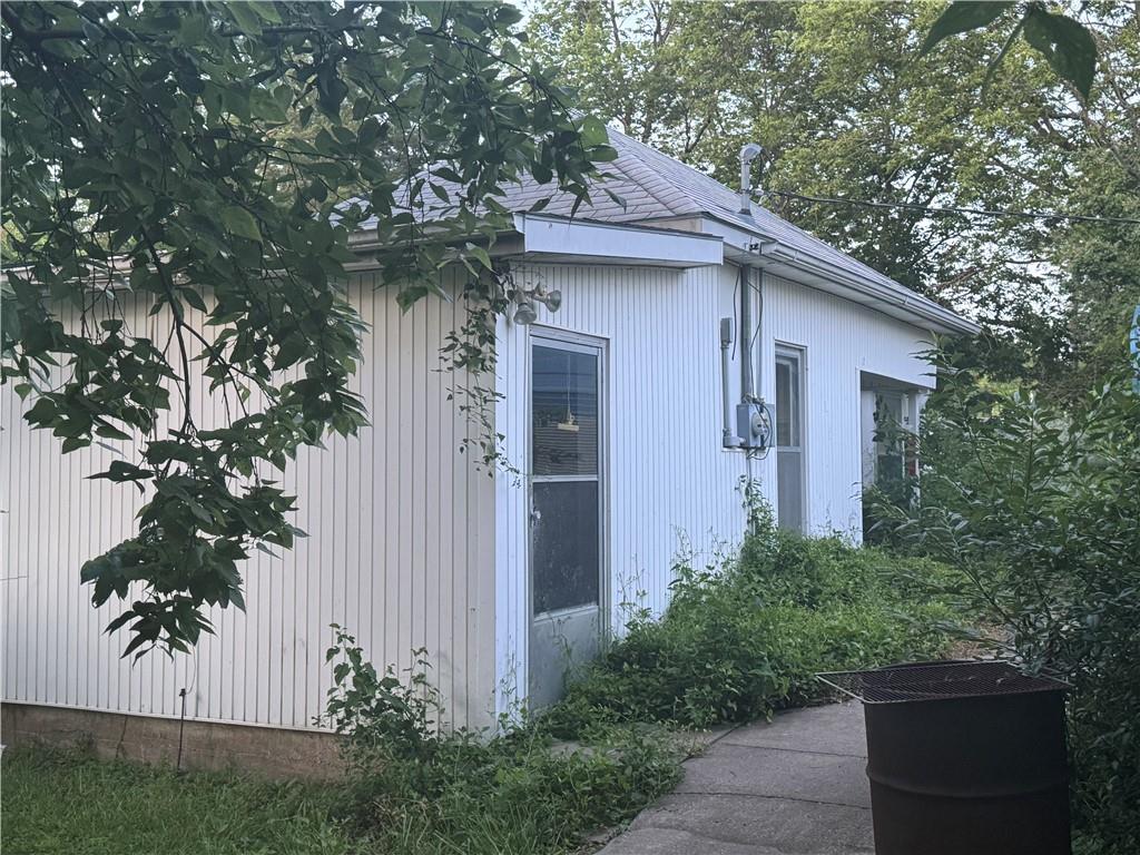 Homes for sale in Burlington Junction, MO | 121 E 8Th St, Burlington Junction, MO 64428 | MLS# 2563238