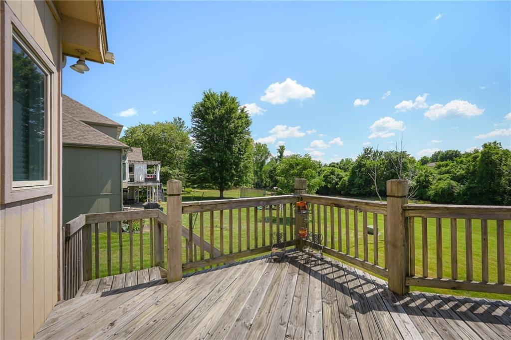 Homes for sale in Lee's Summit, MO | 604 Twin Brook Dr, Lee's Summit, MO 64086 | MLS# 2563732