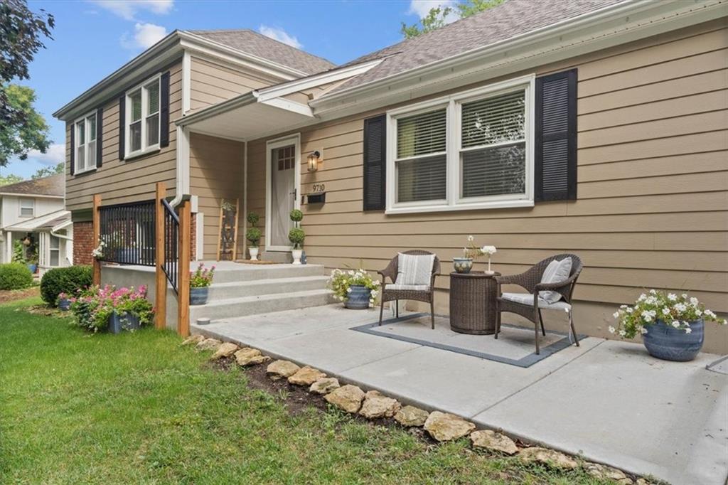 Homes for sale in Overland Park, KS | 9710 Catalina St, Overland Park, KS 66207 | MLS# 2564587