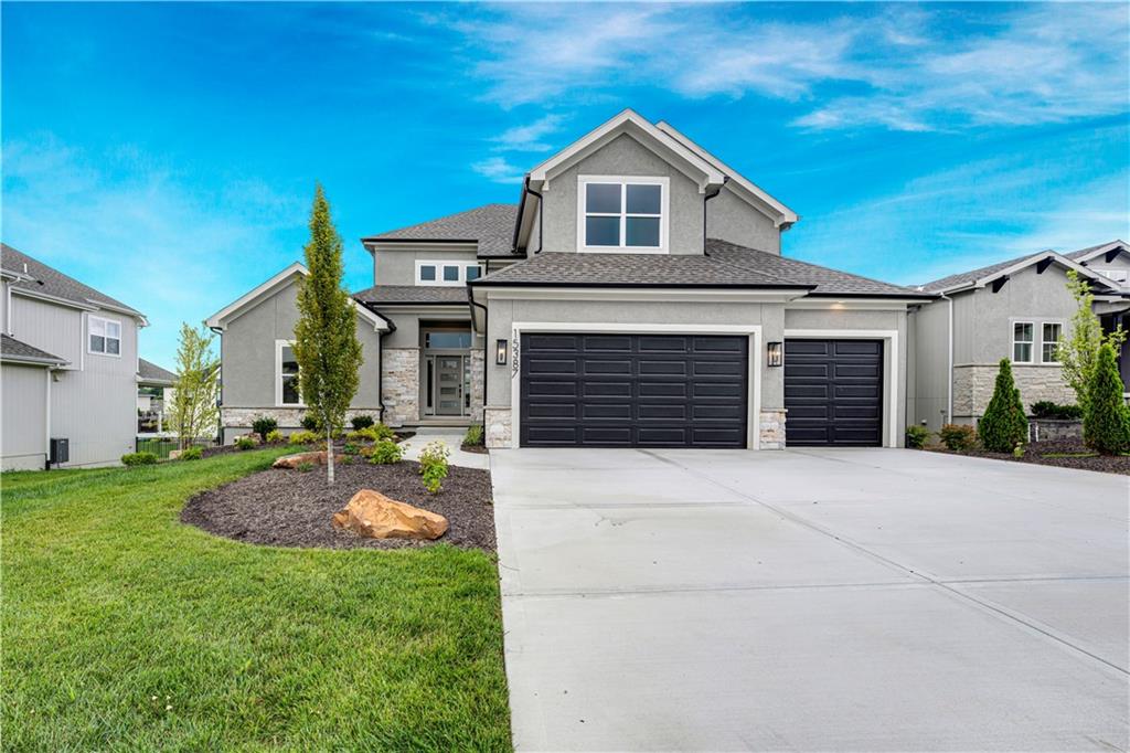 2nd image of 15387 W 161st Ter, Olathe, KS 66062 | MLS# 2565734