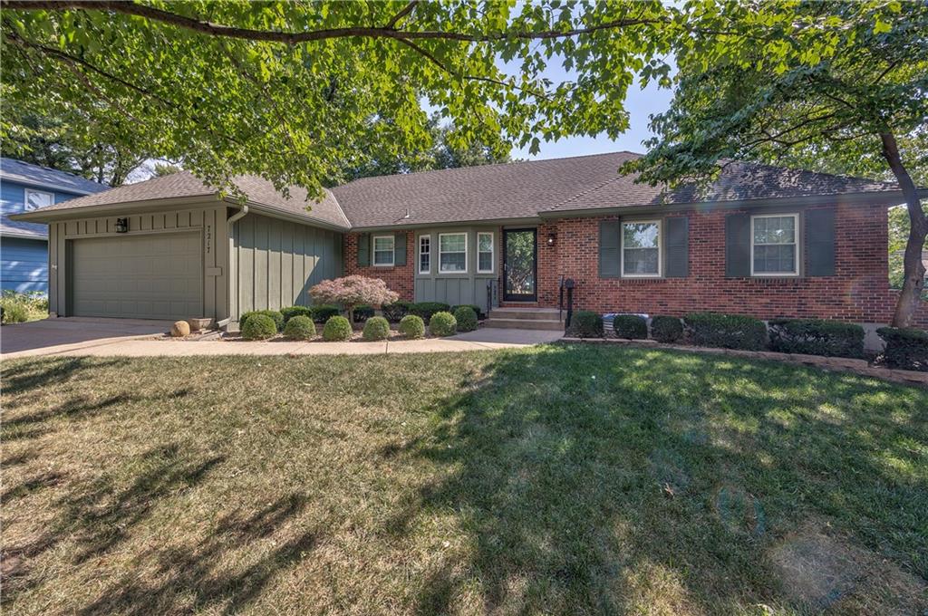 Homes for sale in Overland Park, KS | 7217 Hadley St, Overland Park, KS 66204 | MLS# 2566064