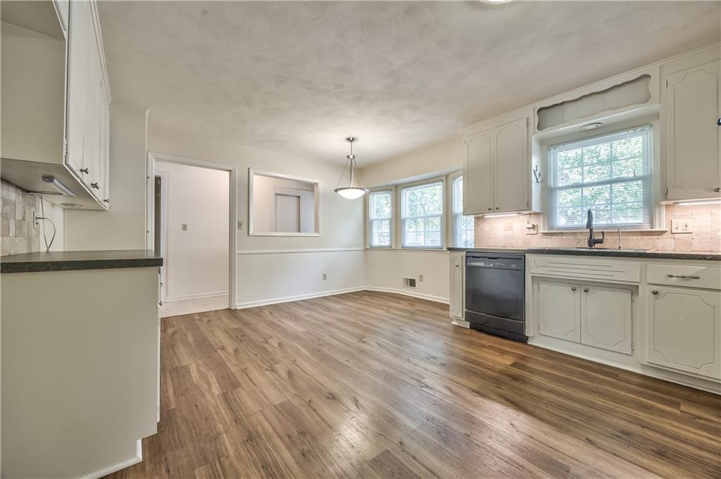 Homes for sale in Overland Park, KS | 7217 Hadley St, Overland Park, KS 66204 | MLS# 2566064