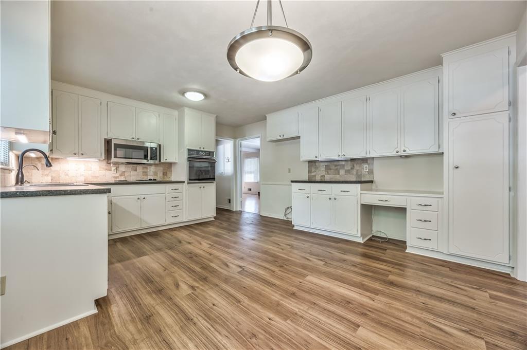 Homes for sale in Overland Park, KS | 7217 Hadley St, Overland Park, KS 66204 | MLS# 2566064