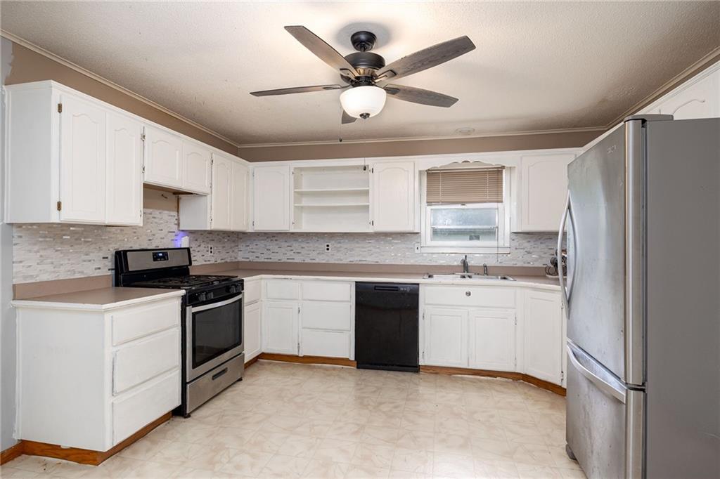 Homes for sale in Elwood, KS | 401 N 4Th St, Elwood, KS 66024 | MLS# 2566319