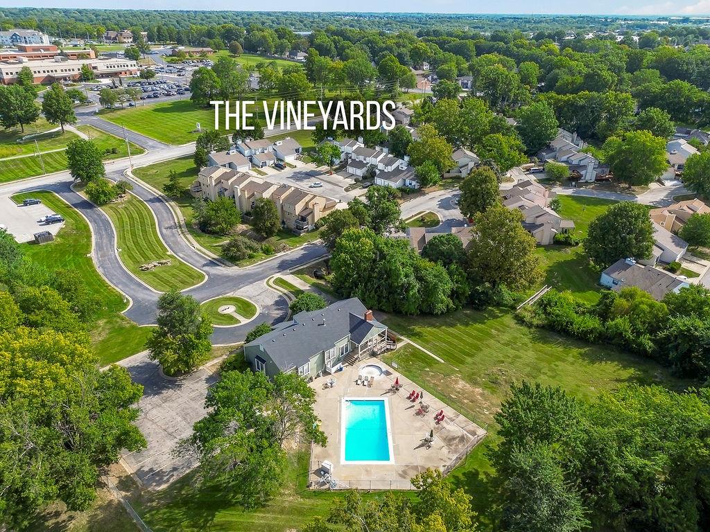 Homes for sale in Blue Springs, MO | 570 Nw Valleybrook Rd, Blue Springs, MO 64014 | MLS# 2567087