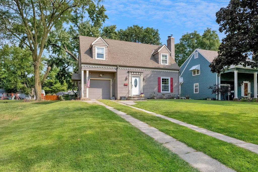 Homes for sale in St Joseph, MO | 1805 6Th Ave, St Joseph, MO 64505 | MLS# 2571710