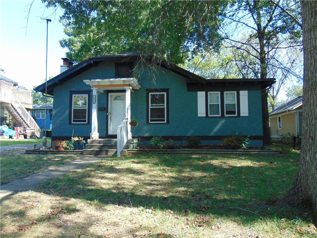 Homes for sale in Harrisonville, MO | 1005 S Independence St, Harrisonville, MO 64701 | MLS# 2574932