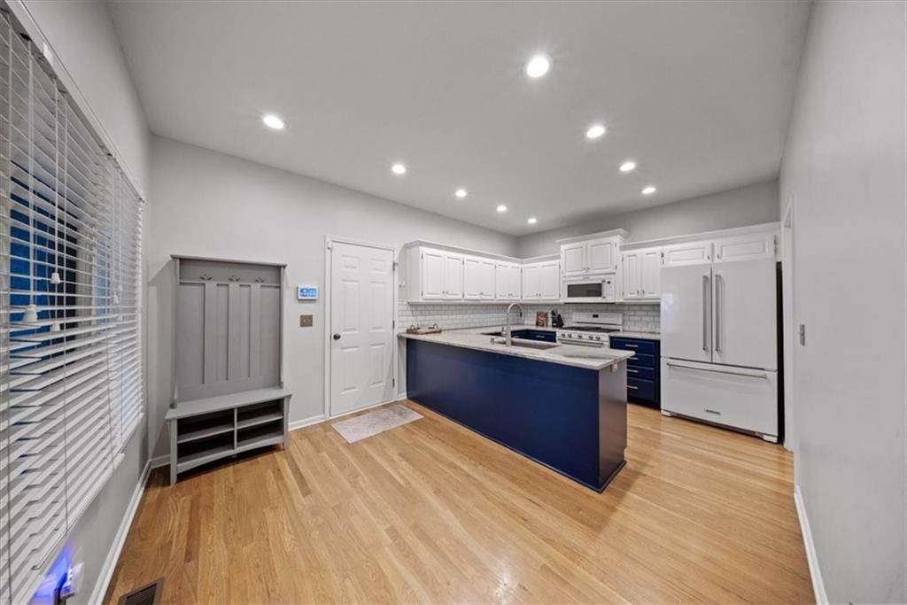 Homes for sale in Overland Park, KS | 14302 Russell St, Overland Park, KS 66223 | MLS# 2574988