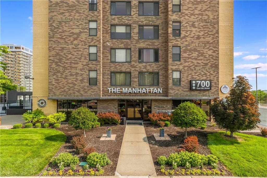 Homes for sale in Kansas City, MO | 700 E 8th St #9B, Kansas City, MO 64106 | MLS# 2575275
