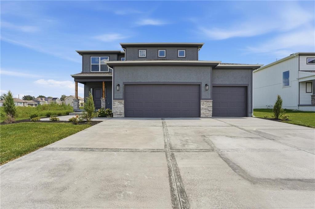 1st image of 4712 Sw 6th Ter, Blue Springs, MO 64014 | MLS# 2576787