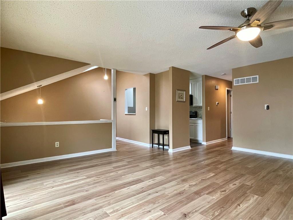 Homes for sale in Overland Park, KS | 10909 Gillette St, Overland Park, KS 66210 | MLS# 2578992