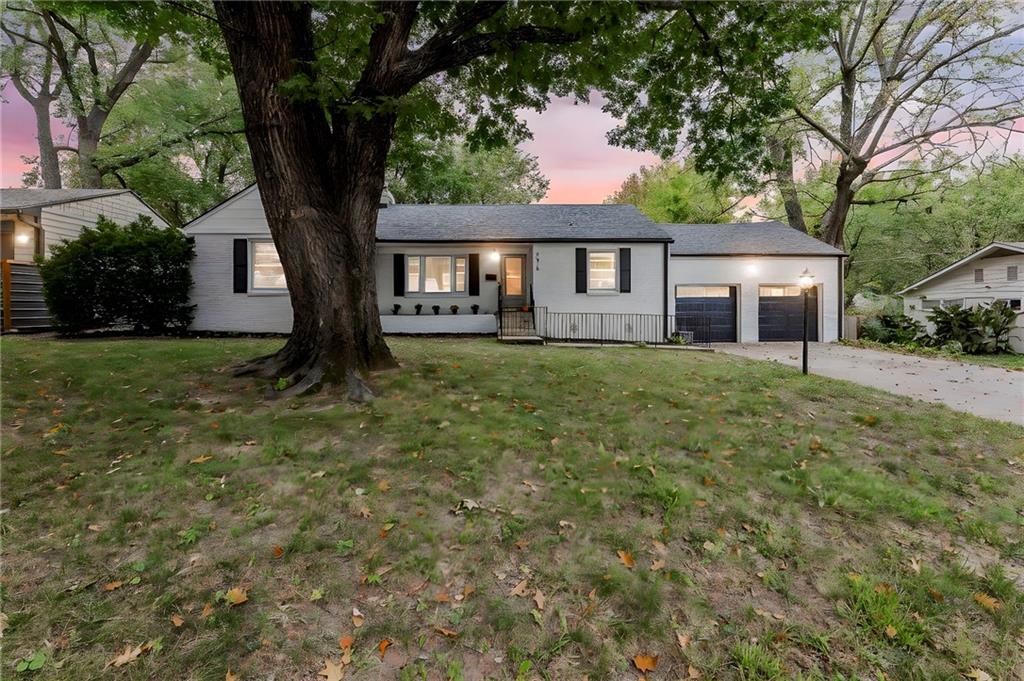 Homes for sale in Merriam, KS | 6618 Craig Rd, Merriam, KS 66202 | MLS# 2579564