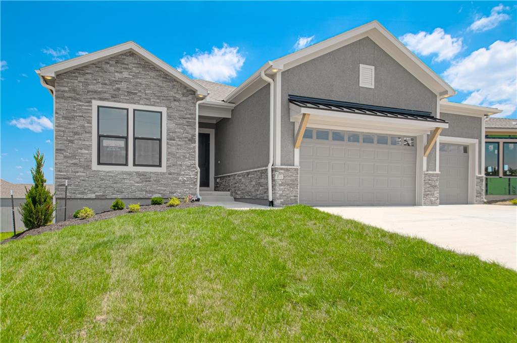 Homes for sale in Riverside, MO | 4935 Nw Martin St, Riverside, MO 64150 | MLS# 2581131
