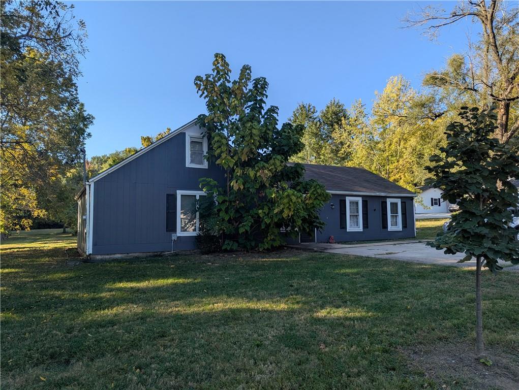 Homes for sale in Shawnee, KS | 9719 W 53Rd St, Shawnee, KS 66203 | MLS# 2582797