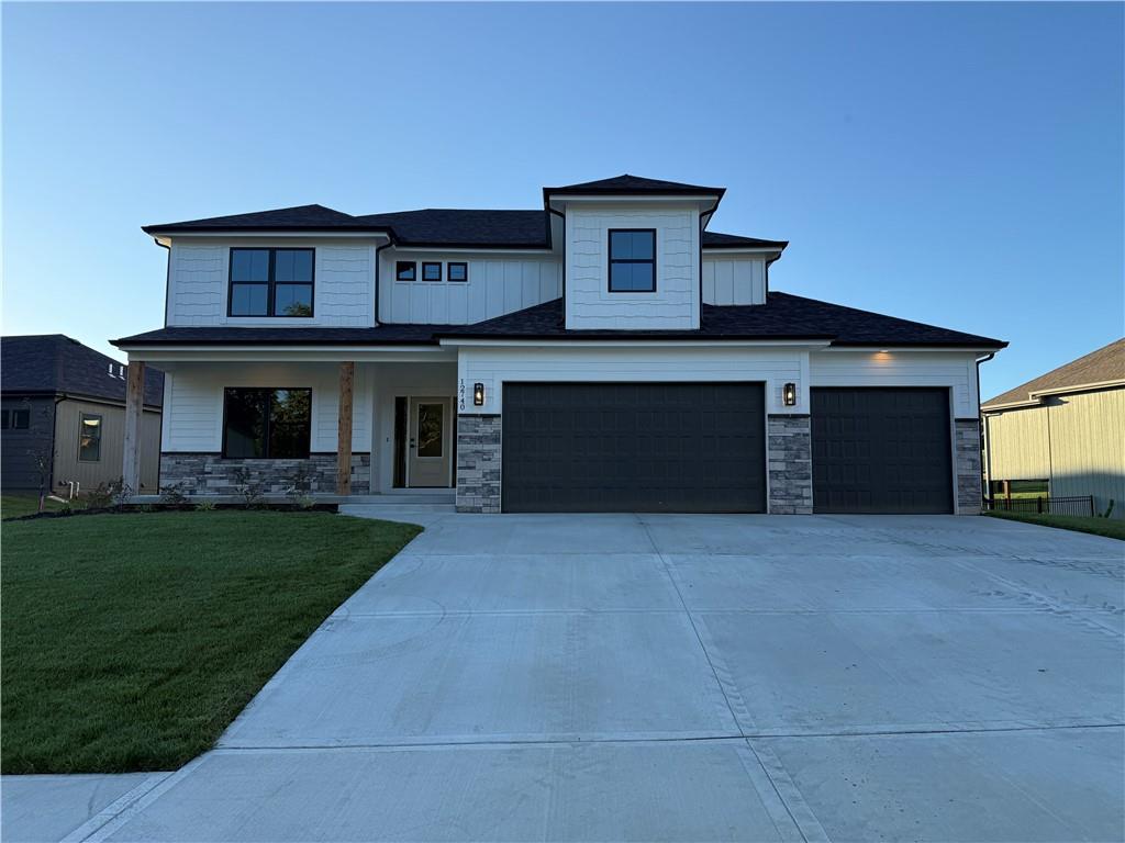 1st image of 12740 Nw Larkspur Ln, Platte City, MO 64079 | MLS# 2582846