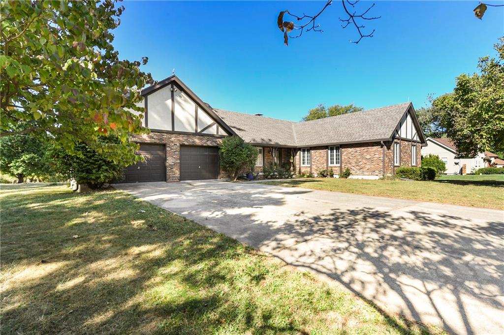 Homes for sale in Kansas City, KS | 3700 N 124Th St, Kansas City, KS 66109 | MLS# 2583045