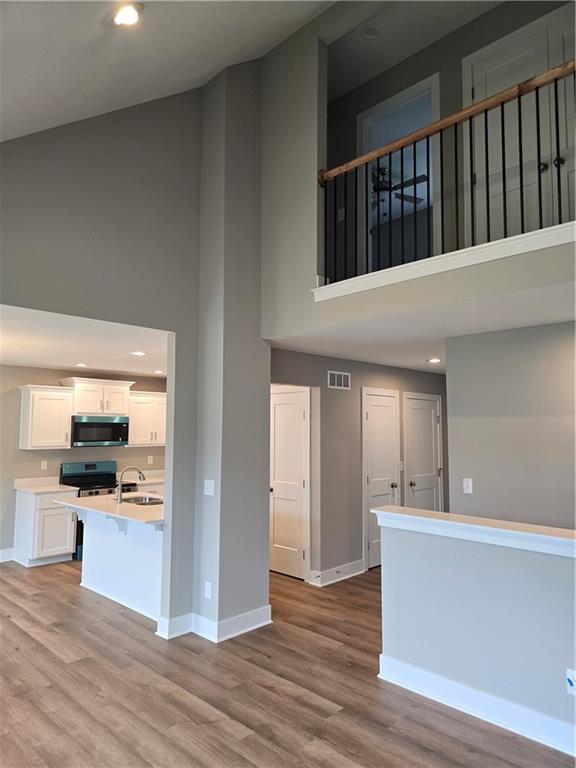 4th image of 510 W Lawrence St, Spring Hill, KS 66083 | MLS# 2583953