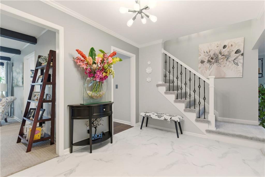 Homes for sale in Raytown, MO | 6817 Lakeshore Dr, Raytown, MO 64133 | MLS# 2584086